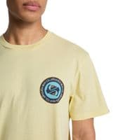 QUIKSILVER MEN T SHIRT.NEW DUALITY BACKPRINT YELLOW COTTON SHORT SLEEVED TOP S26