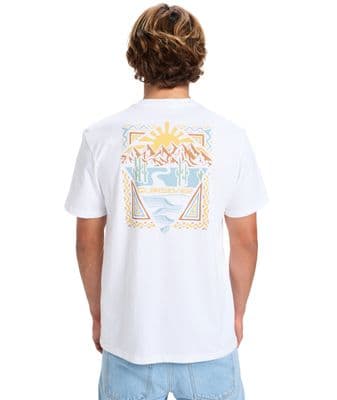 QUIKSILVER MENS T SHIRT.DESERT WAVES RECYCLED COTTON BACKPRINT WHITE TEE TOP W25