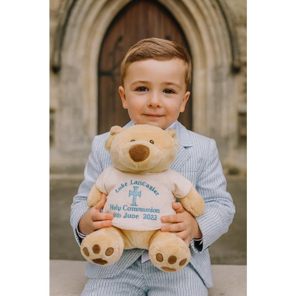 Personalised Honey Bear Personalised Honey Bear with embroidered message.