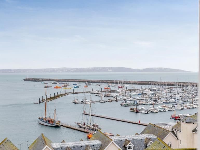 Pet Holiday Brixham Self Catering Cottages With Dogs pet-holiday-brixham-self-catering-cottages-with-dogs