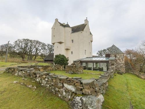 Holiday homes with dogs Aviemore Scotland