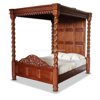 Four Poster Canopy Floral Bed in Mahogany
