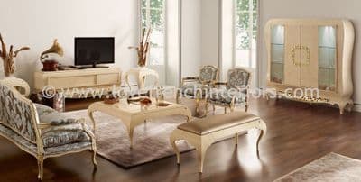 New York Cream and Gold Living Room