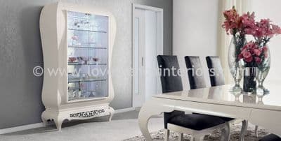 New York Display Case