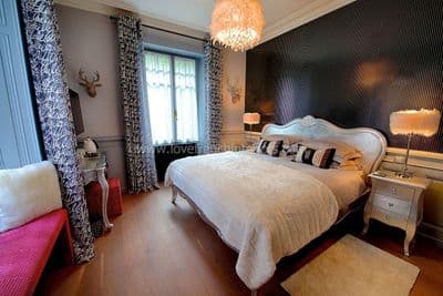 Rochelle Pair of Bombe French Bedsides in Silver Leaf