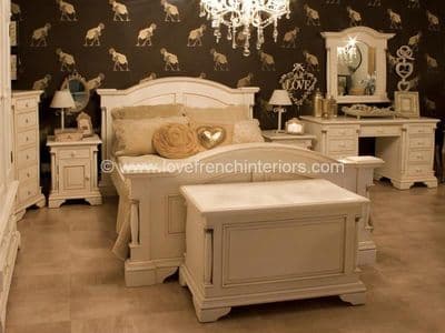 Roseline Bedroom Set