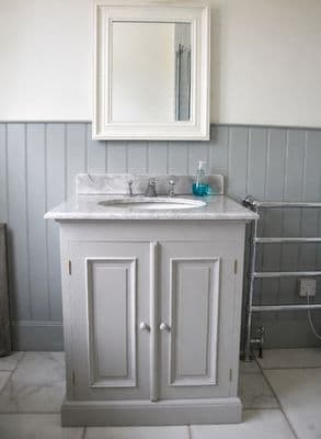 Single Sink Vanity Unit with Two Doors