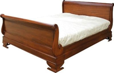 Sleigh Bed with Regular Footboard