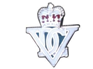 5 th Vth Inniskilling Dragoon Guards Regimental Enamel Lapel Badge