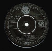 ELVIS PRESLEY Follow That Dream EP Vinyl Record 7 Inch RCA 1981 UK Mono Reissue RCX 7196 Pic Sleeve