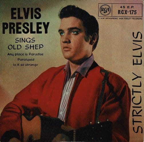 ELVIS PRESLEY Strictly Elvis EP Vinyl Record 7 Inch RCA Victor 1964.