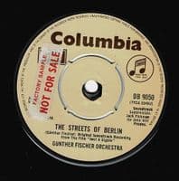 MARLENE DIETRICH Just A Gigolo Vinyl Record 7 Inch Columbia 1978 DB 9050 Original Soundtrack Single