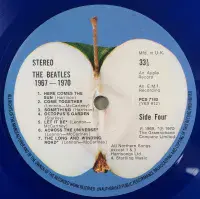 THE BEATLES 1967-1970 Vinyl Record 2 LP Apple 1978 Blue Vinyl Album UK Pressing Laminated HTM Cut