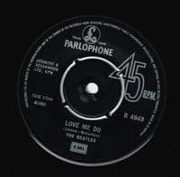 THE BEATLES Love Me Do Vinyl Record 7 Inch Parlophone 1976 Green Sleeve 45rpm Single Reissue Series
