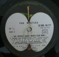 THE BEATLES Sgt. Pepper's Lonely Hearts Club Band Vinyl Record LP French Apple 1977 Pathé Marconi
