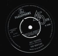 THE BEATLES We Can Work It Out / Day Tripper Vinyl Record 7 Inch Parlophone 1965 KT Gramophone Text