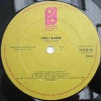 THE O'JAYS Family Reunion Vinyl Record LP Philadelphia 1975