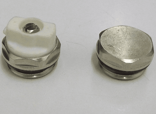 Radiator Directional Bleed Valve Vent and End Cap - 07000071/2