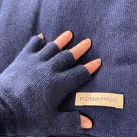 Cashmere Fingerless Gloves < Fashion Accessories I PLUM & IVORY Ltd