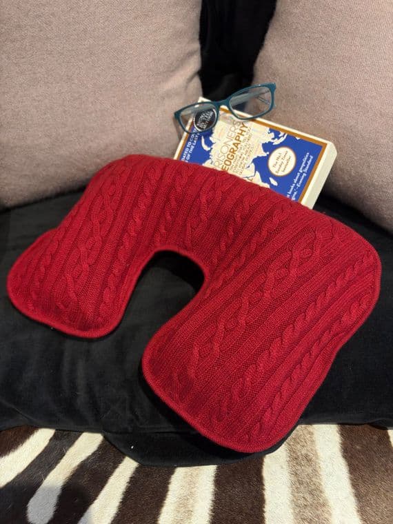 Cashmere Silk Neck Cushion < Sample Sale | PLUM & IVORY LTD