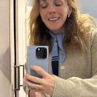 Cashmere Wool Triangle Neck Scarf I PLUM & IVORY