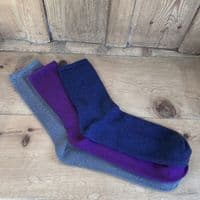 Ribbed Cashmere Socks < Fashion Accessories I PLUM & IVORY LTD