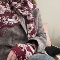 Women's Cashmere Scarf  Palm Green < Fashion accessories | PLUM & IVORY LTD