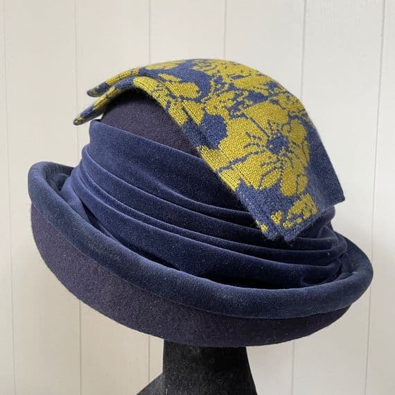 Women's Floral Cashmere Wrist Warmers Navy Green