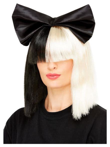 Two Tone Pop Star Fringe Wig In Black & White