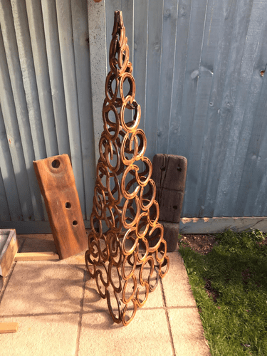 Horseshoe Pyramid, 1.6m x 60cm