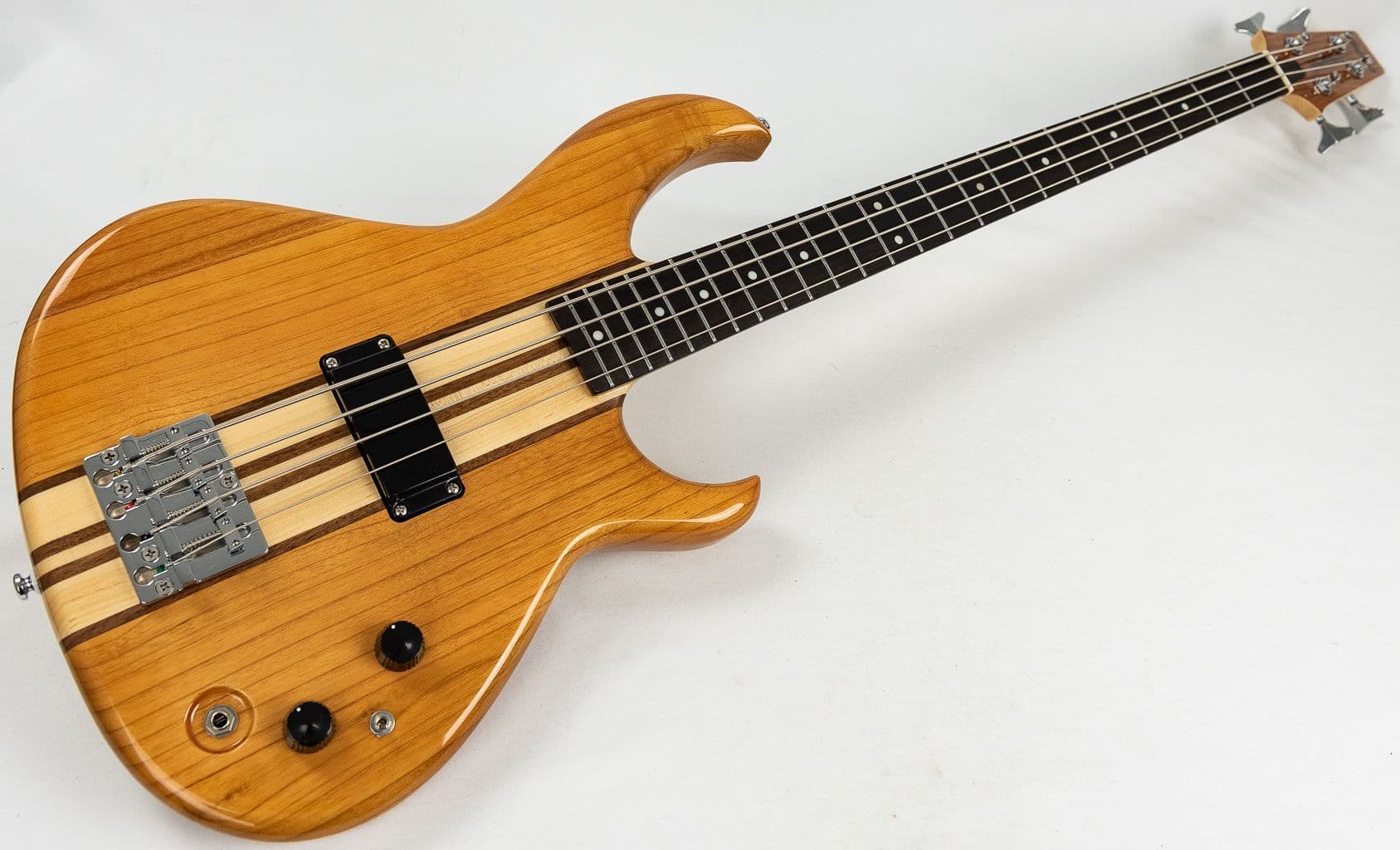 Aria ProⅡ SB-700 Super Bass