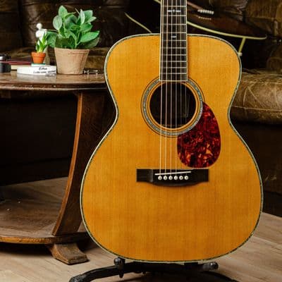 Atkin OM37 DLX Guitar with Case