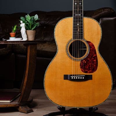 Atkin OO37s DLX Guitar with Case