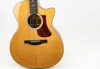 Eastman AC122 1CE Deluxe Guitar with Gigbag