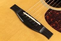 Eastman AC122 1CE Deluxe Guitar with Gigbag