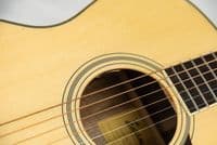 Eastman AC322CE Guitar with Case