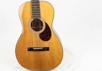 Eastman E10P TC Parlor Thermo-Cure Top Guitar with Case