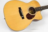 Eastman E1OMCE Deluxe, with Pickup and Gigbag