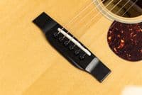 Eastman E1OMCE Deluxe, with Pickup and Gigbag