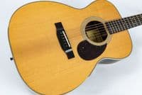 Eastman E20OM TC Thermo-Cure Top Guitar with Fitted Pick Up