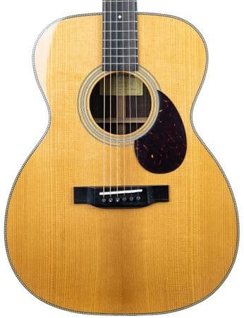 Eastman E20OM TC Thermo-Cure Top Guitar with Fitted Pick Up