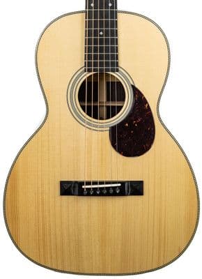 Eastman E20OO TC Thermo-Cure Top Guitar with Fitted Pick Up