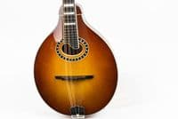 Eastman MD604 GoldBurst, Electro Mandolin with Case