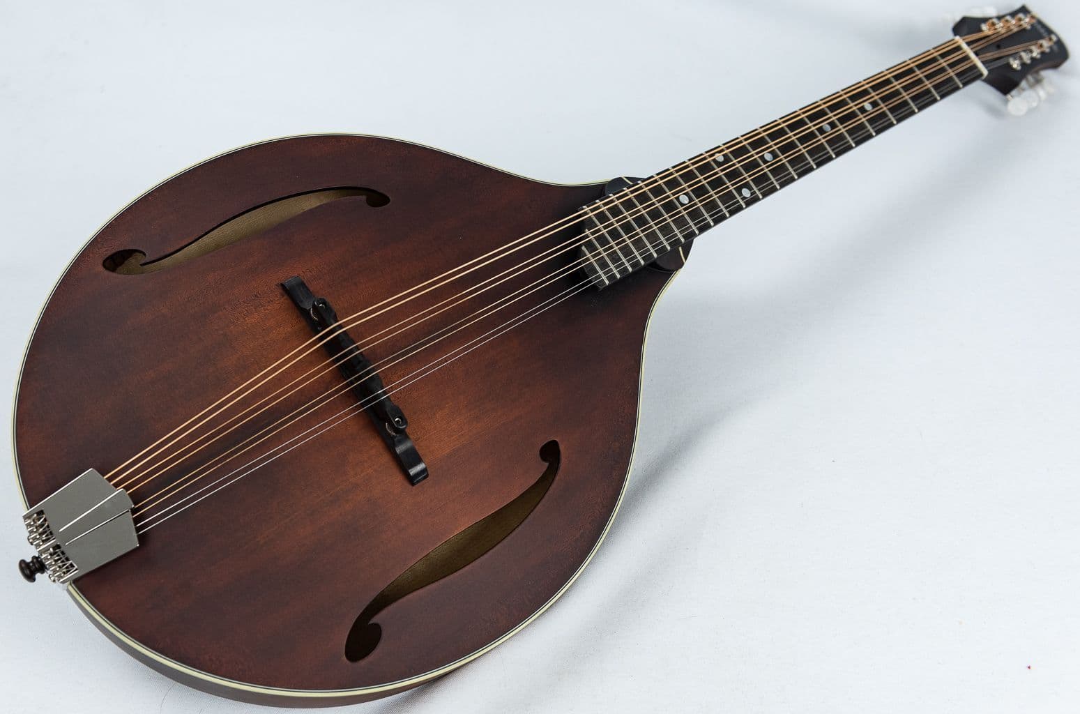 Eastman MDO 305 Octave Mandolin with Gigbag