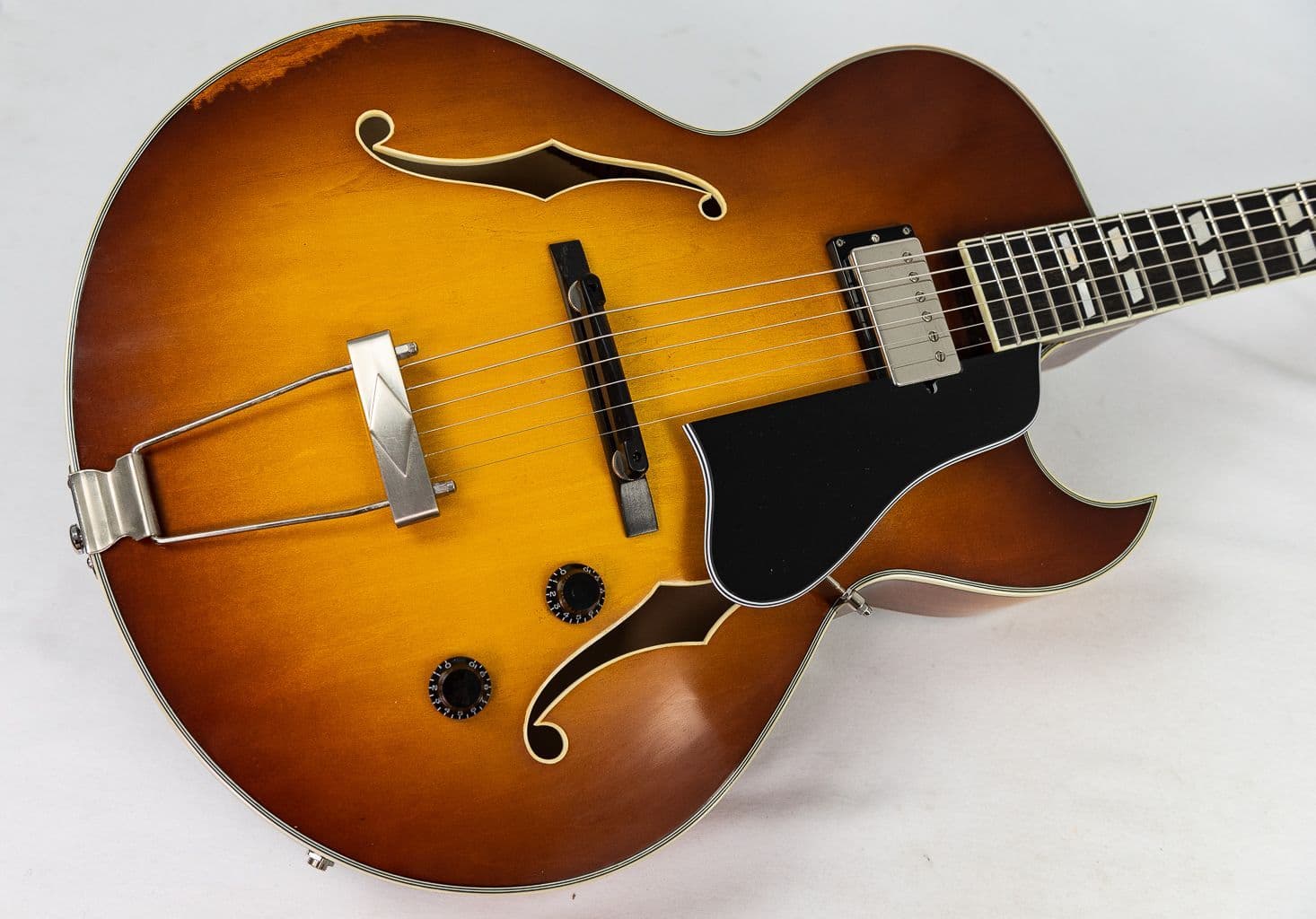 Eastman T49/v GB Goldburst with Case