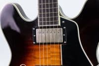 Eastman T59/v Antique Sunburst Guitar with Case