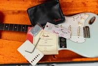 Fender American Vintage II 1965 Stratocaster, Sonic Blue Pre Owned
