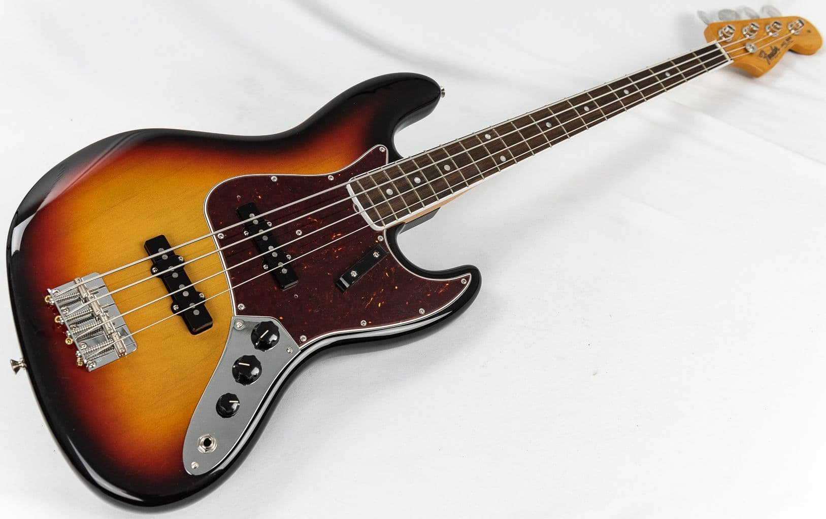 Fender American Vintage II 1966 Jazz Bass Sunburst