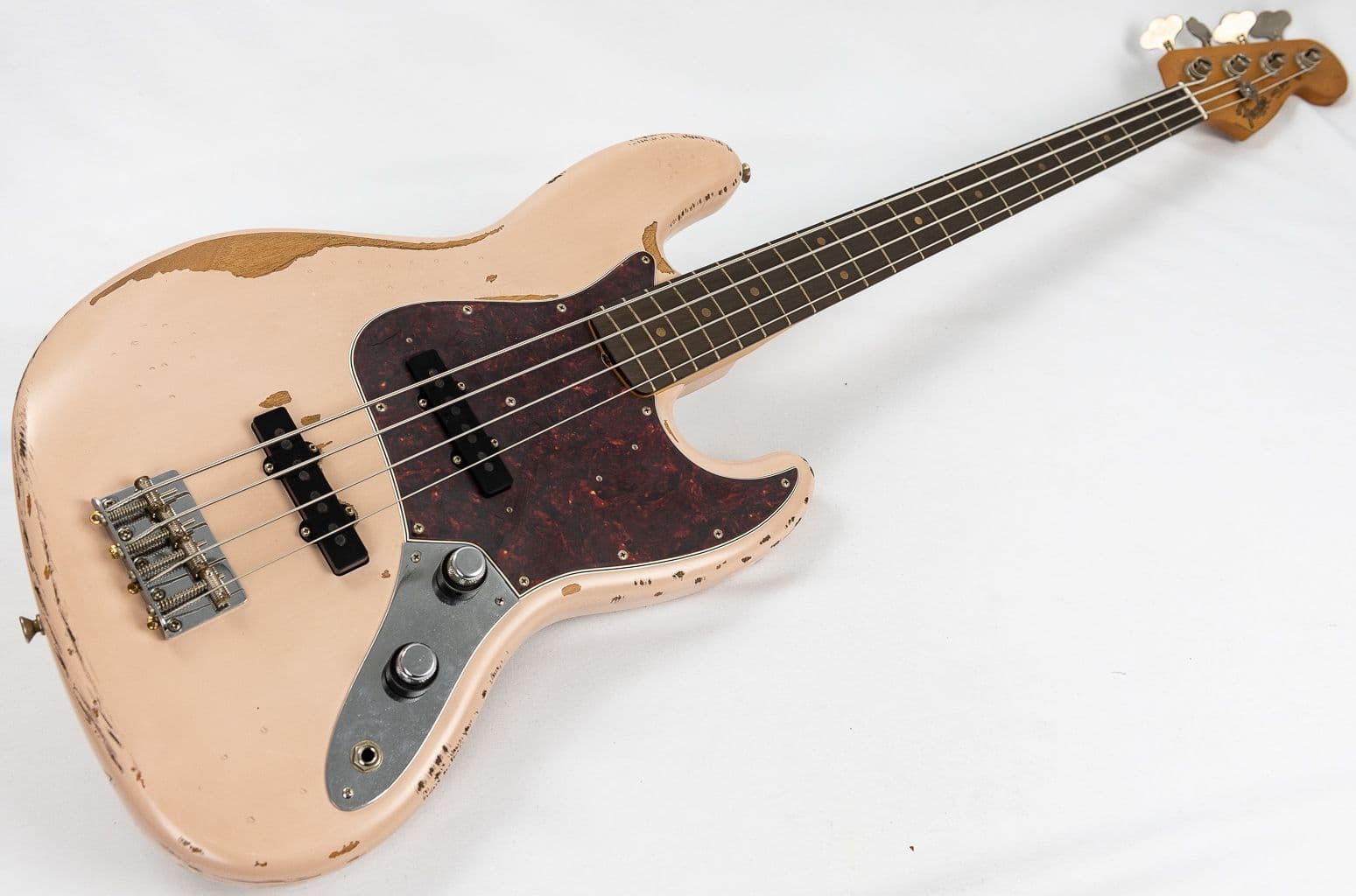 Fender Flea Signature Jazz Bass Road Worn Shell Pink