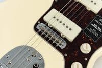 Fender Vintera III Mid 60s Jazzmaster, Olympic White, inc Gigbag